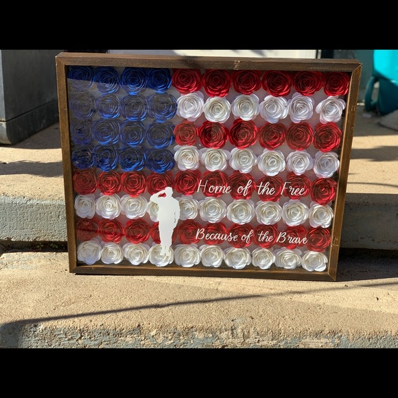 Shadow box - Picture 1 of 1